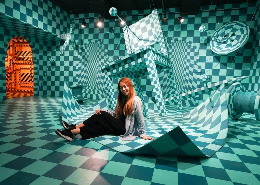 Jeeyoung Lee - Panic Room Installation Art