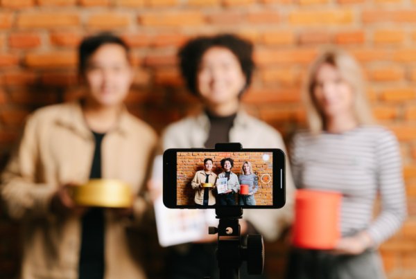Use Phone Marketing to Pitch Your Creative Work to Potential Prospects