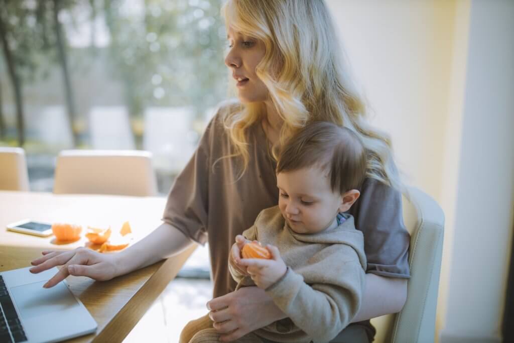 6 Tips on Challenges Faced by a Working Mom